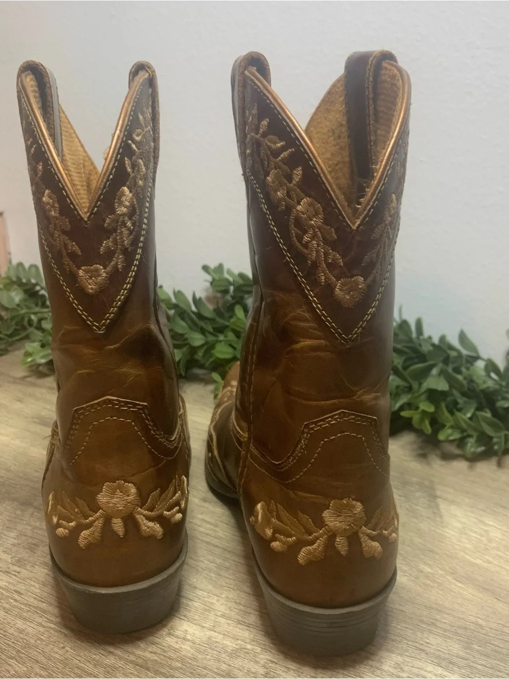 Ariat Girls Brown Leather Embroidered Western Cowboy Boots Size 2C Floral 4LR